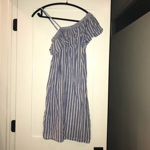 Francesca’s never been worn one shoulder dress